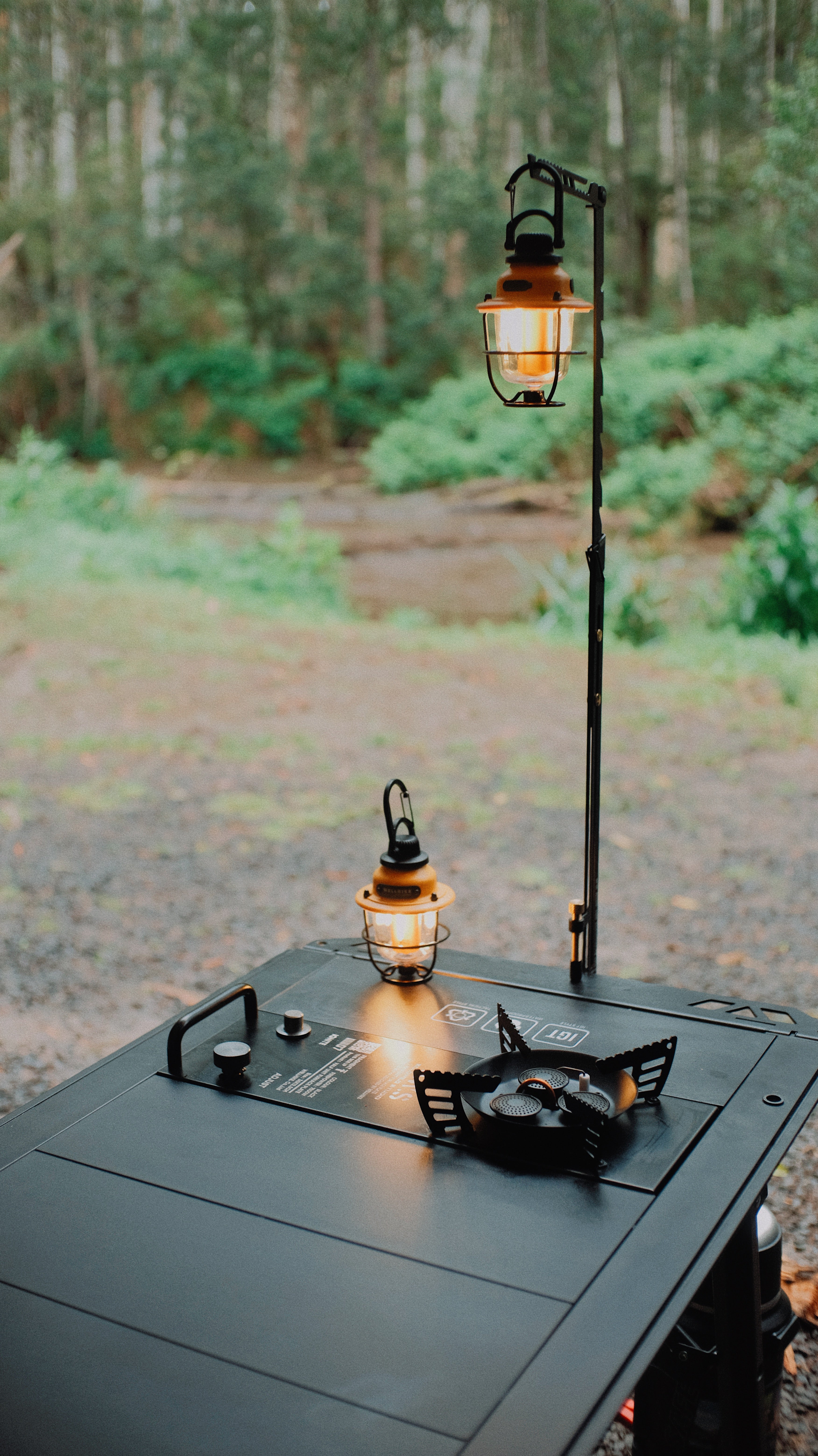 Adjustable IGT Lantern Hanger